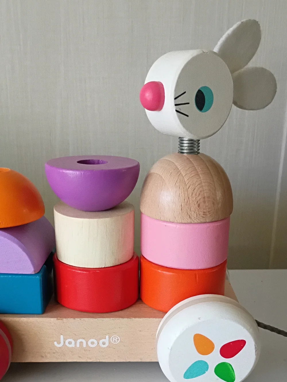 ALL ABOARD THE ANIMAL TRAIN - Stack The Wood Blocks Mix And Match